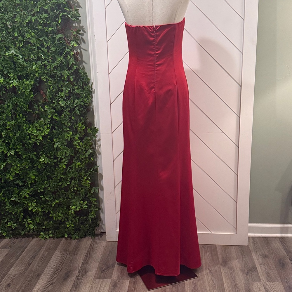 Hearts Run Wild Red Satin Strapless Dress - Picture 10 of 14